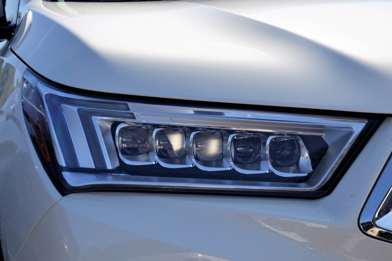 concession-auto-MANDELIEU LA NAPOULE-min_acura-headlamp-2834131